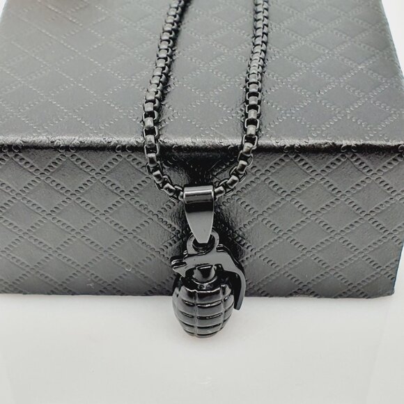 ❤️Custom Unique Hand Grenades Necklace, N90201P114 - Picture 8 of 9